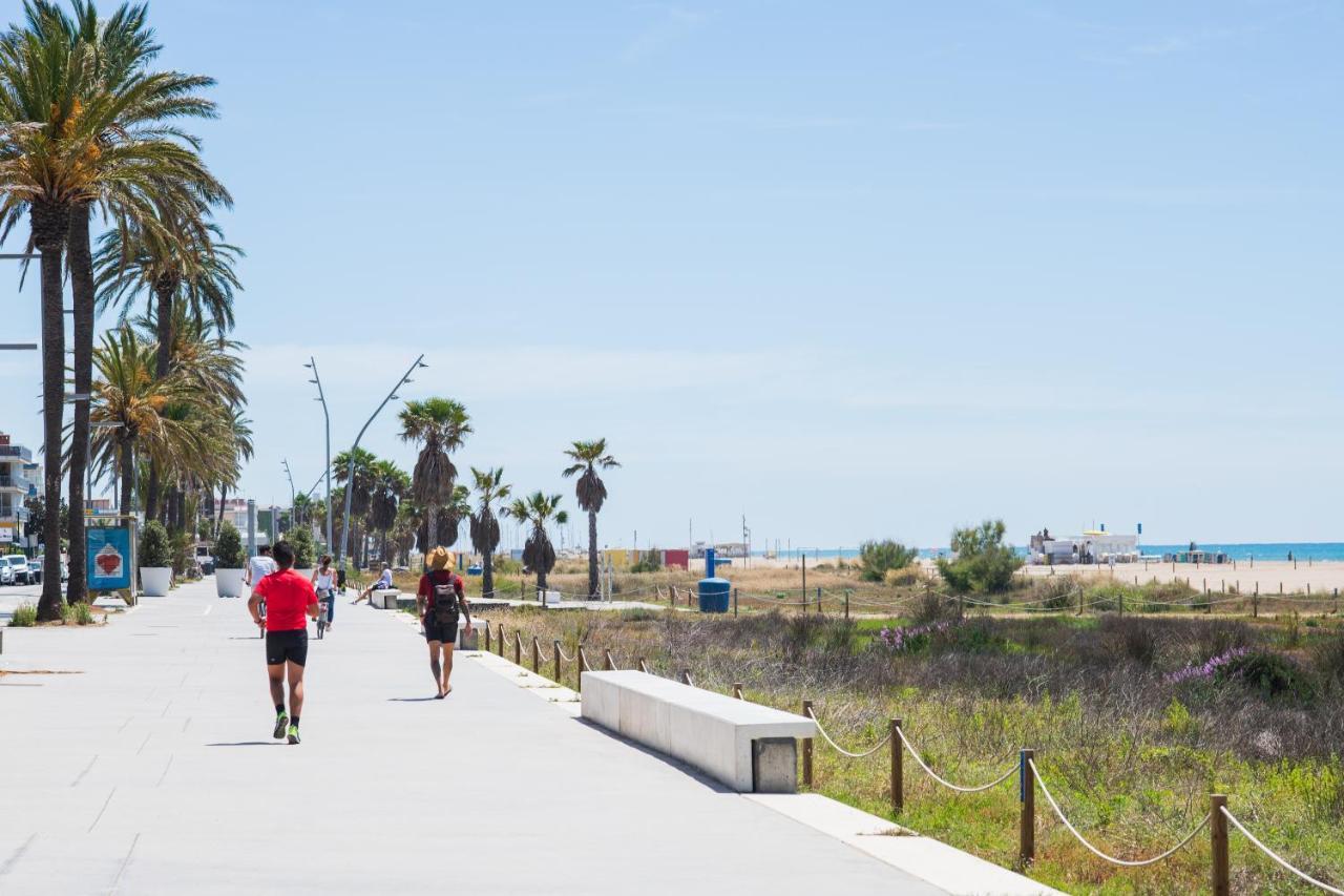 Maka Beach Apartment V Castelldefels Exterior photo