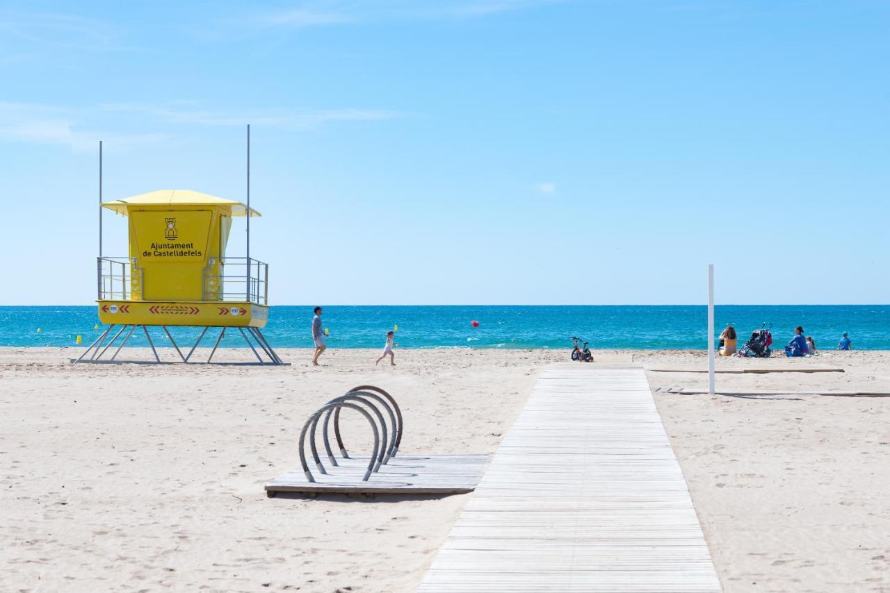 Maka Beach Apartment V Castelldefels Exterior photo